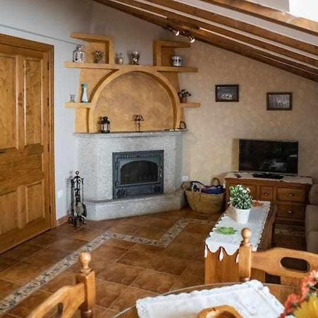 Apartamento El Nido de Gredos Navarredonda Exterior foto